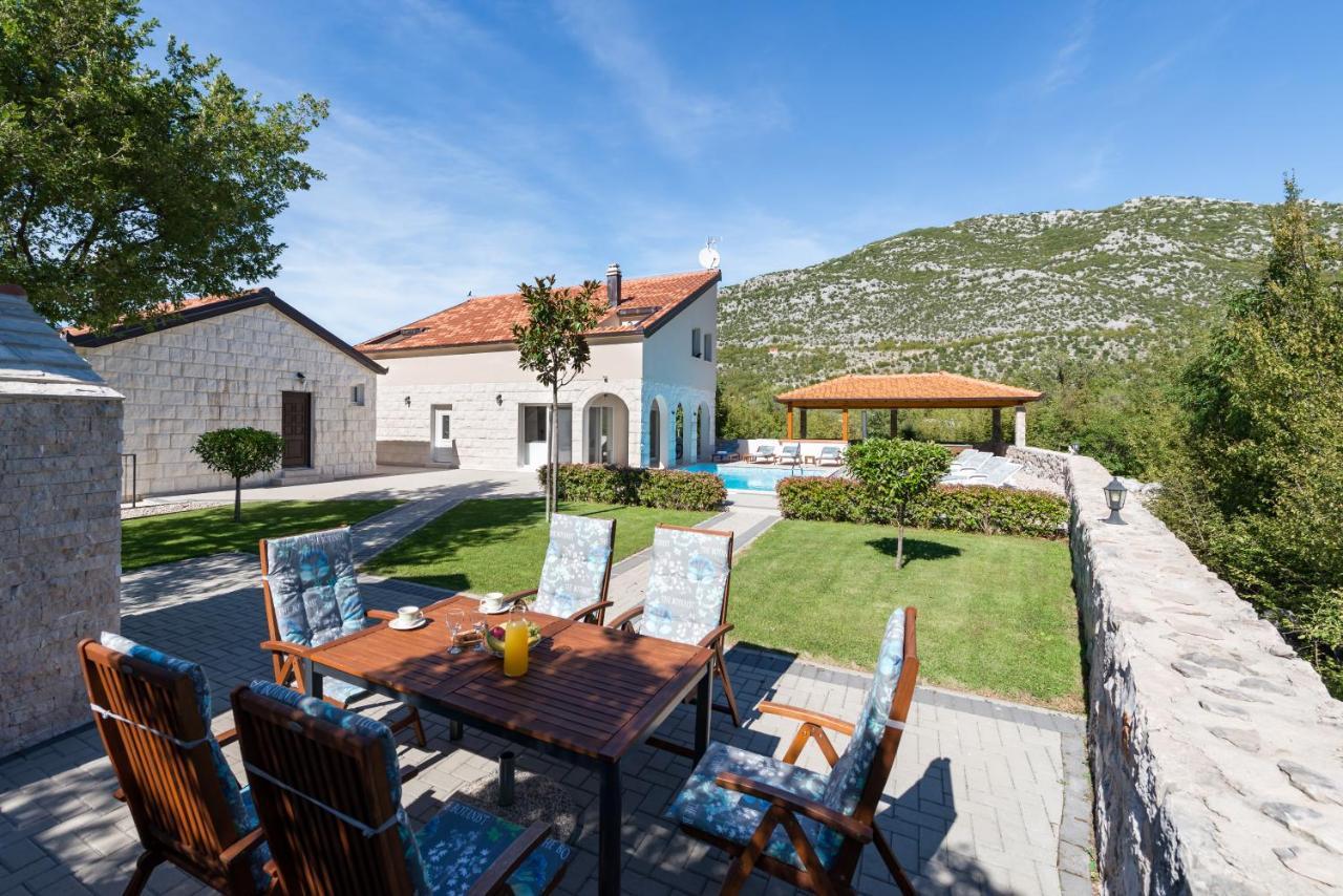 Villa Salvia Zagvozd Екстериор снимка