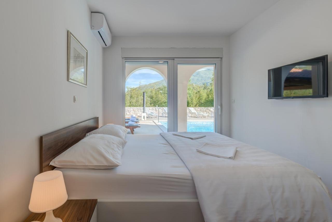 Villa Salvia Zagvozd Екстериор снимка
