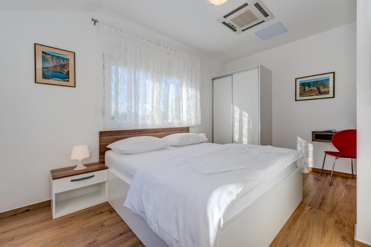 Villa Salvia Zagvozd Екстериор снимка