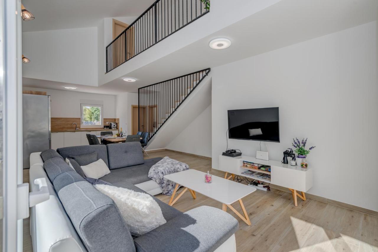 Villa Salvia Zagvozd Екстериор снимка